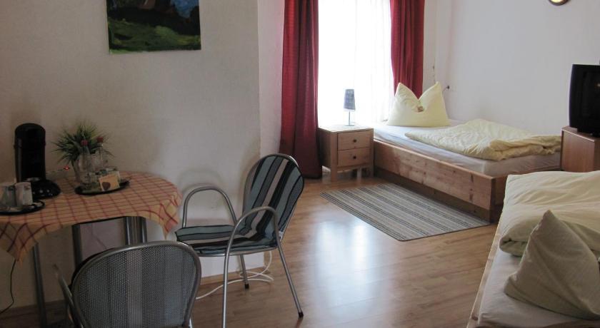 Hotel Negele Hohenfurch Quarto foto